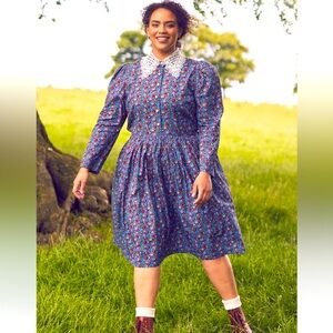 Laura Ashley X Joanie Nia Daniela Floral Print Lace Collar Button-Down Dress